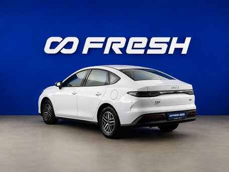 2025 BYD Seal 05 15.87 kWh, белый, 2699434 рублей, вид 2