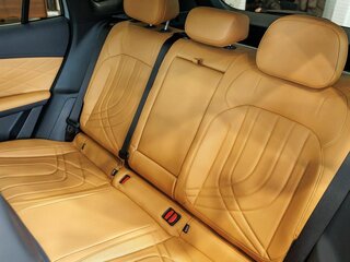 2026 Geely EX5 Гибрид EM-R, серебристый, 3791691 рублей, вид 5