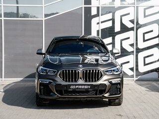 2019 BMW X6 M50i III (G06), зелёный, 8350000 рублей, вид 3