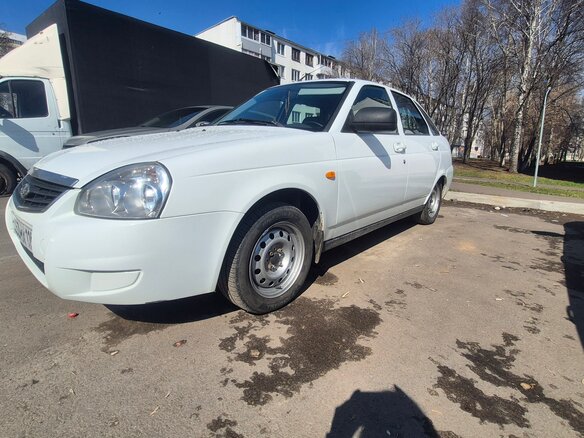 2012 Lada (ВАЗ) Priora I, белый, 400000 рублей - вид 2
