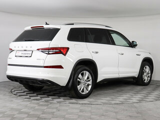 2022 Skoda Kodiaq I Рестайлинг, белый, 3199000 рублей, вид 5