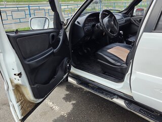 2011 Chevrolet Niva I Рестайлинг, белый, 410000 рублей, вид 5