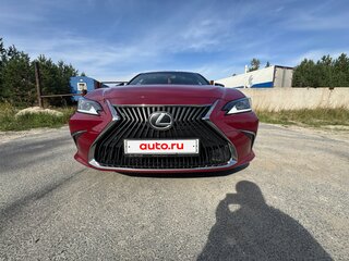 2020 Lexus ES 250 VII, красный, 3950000 рублей, вид 2