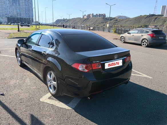 2011 Honda Accord VIII, чёрный, 1500000 рублей - вид 2