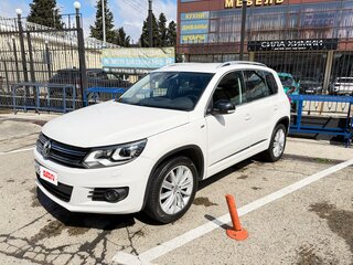 2013 Volkswagen Tiguan I Рестайлинг, белый, 1700000 рублей, вид 2