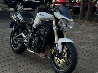 2008 Triumph Street Triple, белый, 400000 рублей, вид 1