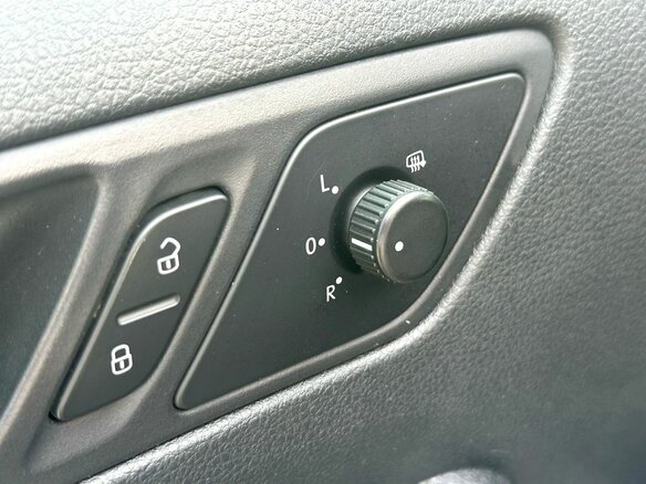 2012 Volkswagen Jetta VI, чёрный - вид 12