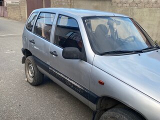 2007 Chevrolet Niva I, серебристый, 380000 рублей, вид 3
