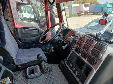 2009 Iveco Stralis, красный, 2050000 рублей, вид 3
