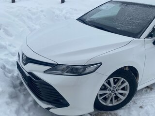 2018 Toyota Camry VIII (XV70), белый, 1900000 рублей, вид 5