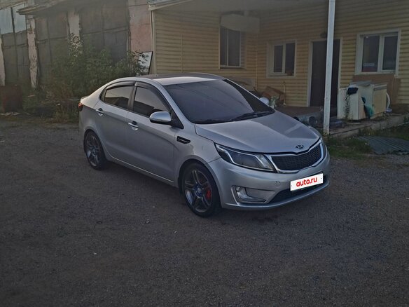 2013 Kia Rio 4-speed III, серый, 650000 рублей - вид 20