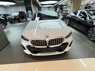 2026 BMW 5 серии Long 525Li VIII (G60/G61/G68), белый, 6825361 рублей, вид 2