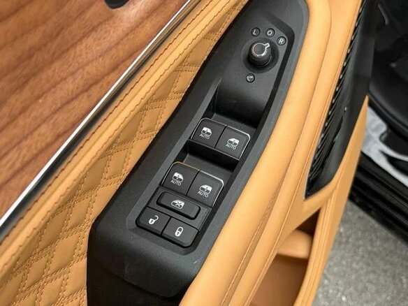2026 Jeep Grand Cherokee V (WL) Рестайлинг, чёрный, 10102545 рублей - вид 8