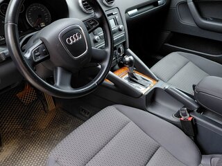 2012 Audi A3 II (8P) Рестайлинг 2, красный, 1100000 рублей, вид 4