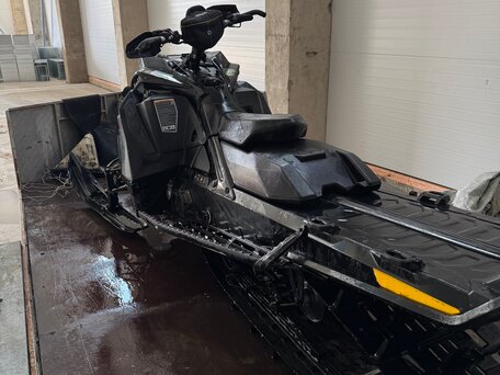 2020 BRP Ski-Doo Summit 850, чёрный, 1350000 рублей, вид 2