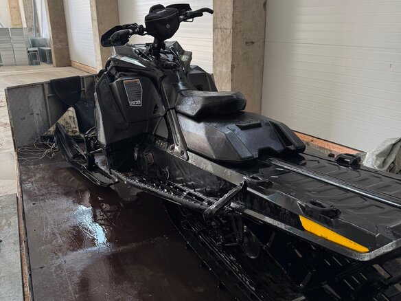 2020 BRP Ski-Doo Summit 850, чёрный, 1350000 рублей - вид 1