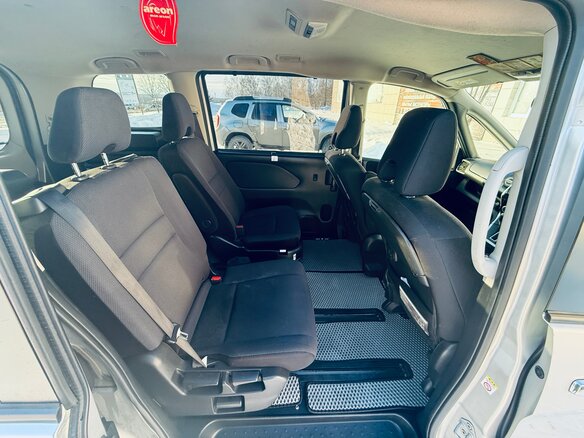 2018 Nissan Serena S-Hybrid V (C27), серебристый, 1800000 рублей - вид 22