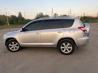 2011 Toyota RAV4 Long III (XA30) Рестайлинг, серебристый, 1390000 рублей, вид 4