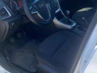 2010 Opel Astra J, белый, 620000 рублей, вид 5