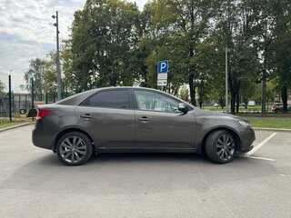 2009 Kia Cerato 5-speed II, золотистый, 750000 рублей, вид 4