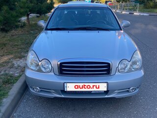 2010 Hyundai Sonata ТагАЗ IV (EF) Рестайлинг, серебристый, 950000 рублей, вид 1