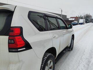 2018 Toyota Land Cruiser Prado 150 Series Рестайлинг 2, белый, 4600000 рублей, вид 4