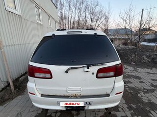 2001 Nissan Liberty, белый, 285000 рублей, вид 2