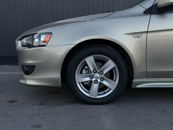 2008 Mitsubishi Lancer X, бежевый - вид 4