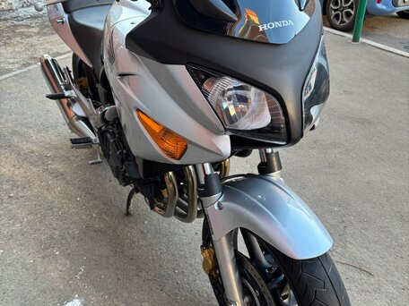 2006 Honda CBF 600, серебристый, 530000 рублей, вид 4