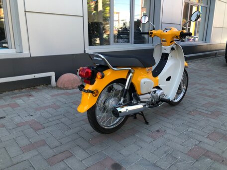 2026 Honda Super Cub, жёлтый, 350000 рублей, вид 2