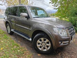 2015 Mitsubishi Pajero IV Рестайлинг 2, коричневый, 2360000 рублей, вид 2