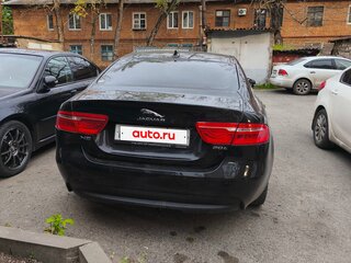 2015 Jaguar XE EcoBoost I, чёрный, 1999990 рублей, вид 3