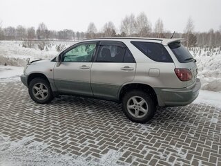 1999 Toyota Harrier I (XU10), серебристый, 820000 рублей, вид 4