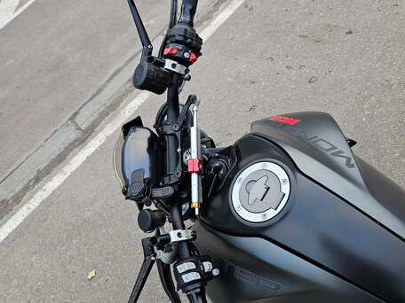 2021 Ducati Monster 937, серый, 1150000 рублей, вид 5