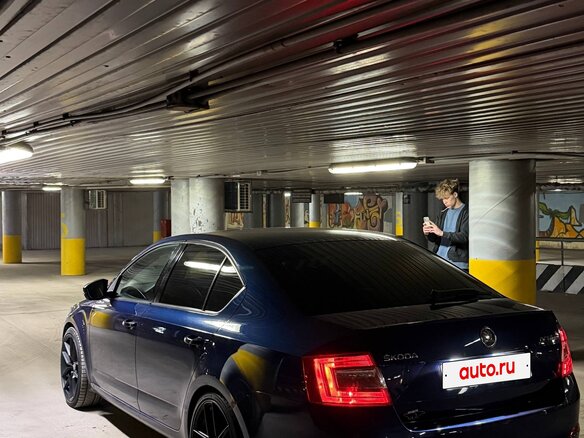 2014 Skoda Octavia III (A7), синий, 1600000 рублей - вид 5