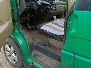 1992 Volkswagen Caravelle T4, зелёный, 380000 рублей, вид 5