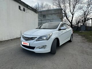 2014 Hyundai Solaris I Рестайлинг, белый, 950000 рублей, вид 1