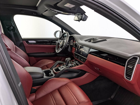 2018 Porsche Cayenne III, белый - вид 13