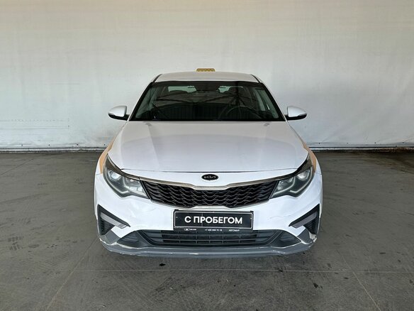 2019 Kia Optima IV Рестайлинг, белый - вид 2