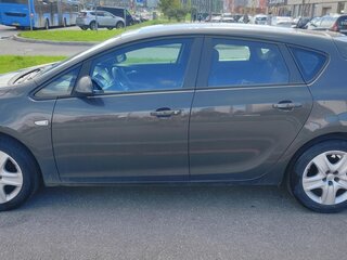 2013 Opel Astra J Рестайлинг, коричневый, 690000 рублей, вид 4
