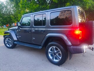 2019 Jeep Wrangler IV (JL), серый, 3800000 рублей, вид 2