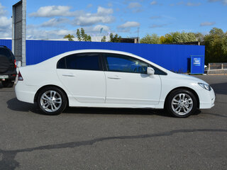 2011 Honda Civic VIII Рестайлинг, белый, 629000 рублей, вид 4