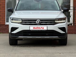 2021 Volkswagen Tiguan II Рестайлинг, белый, 3580000 рублей, вид 3