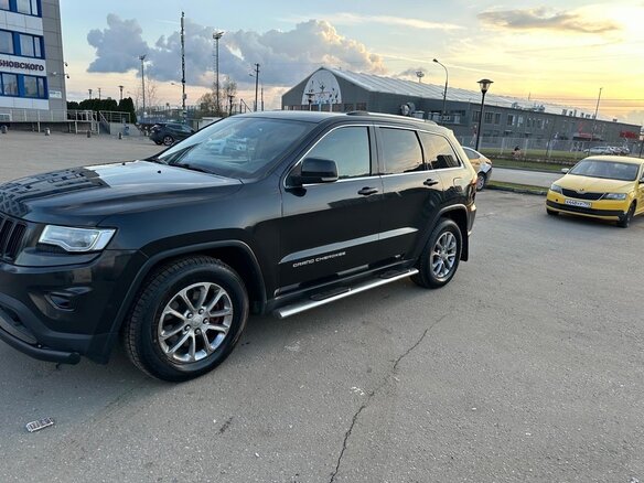 2013 Jeep Grand Cherokee IV (WK2) Рестайлинг, чёрный, 2000000 рублей - вид 9