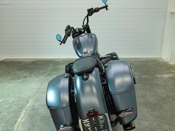 2024 BMW R 18, серый, 1579000 рублей - вид 5