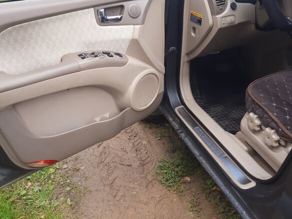 2004 Kia Sportage II, чёрный, 800000 рублей - вид 10