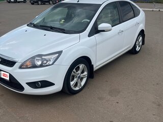 2010 Ford Focus II Рестайлинг, белый, 600000 рублей, вид 1