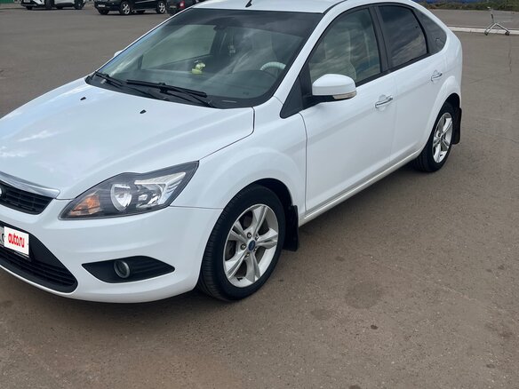 2010 Ford Focus II Рестайлинг, белый, 600000 рублей