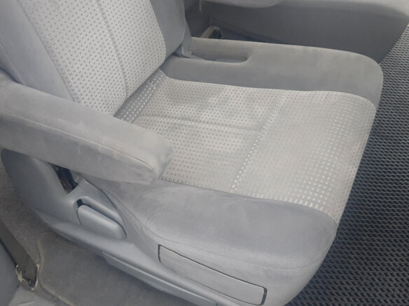 2004 Mazda MPV II (LW) Рестайлинг, серебристый, 750000 рублей - вид 27