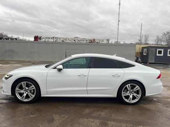 2022 Audi A7 45 TFSI II (4K), белый - вид 3